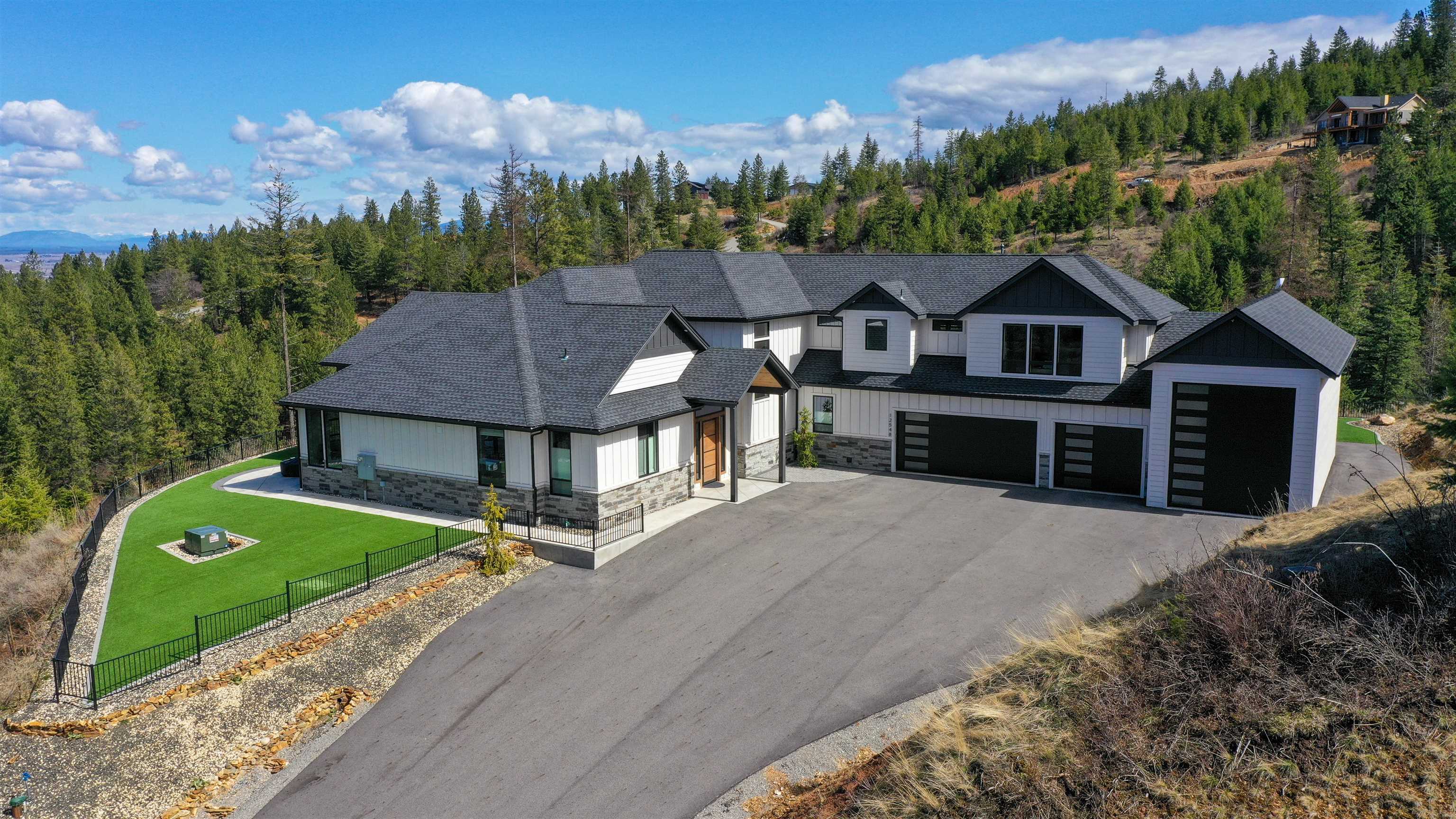 Property Photo: 12548 W Vatland Dr ID 83854