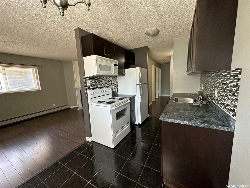 833 Wollaston Crescent 101  Saskatoon SK S7J 4G1 photo