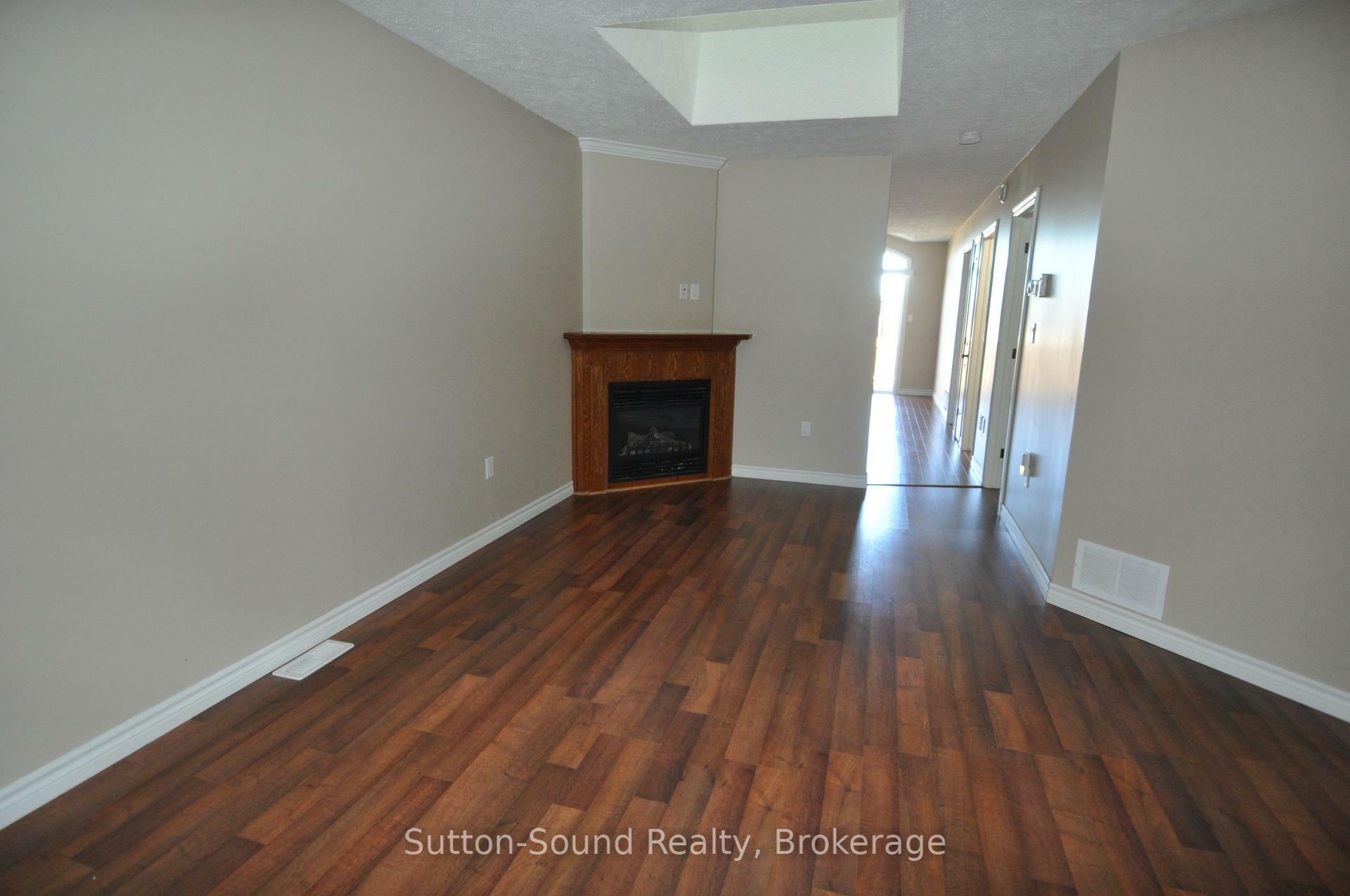 Property Photo: 1326 15th St B Street E ON N4K 6N1