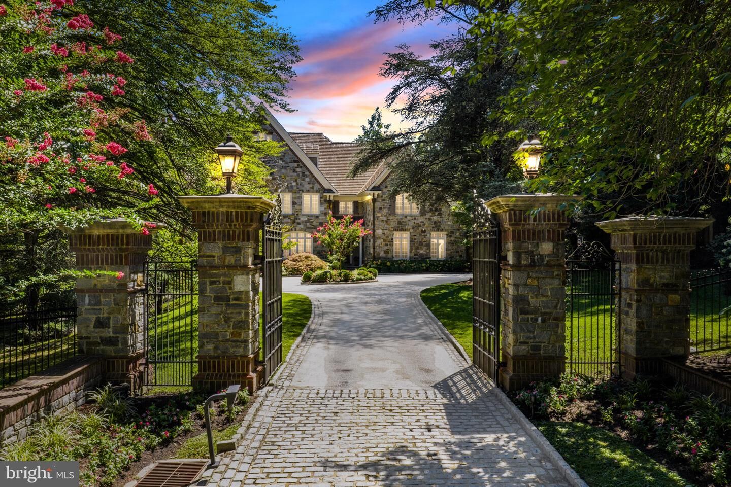 Property Photo:  1045 Waverly Road  PA 19035 