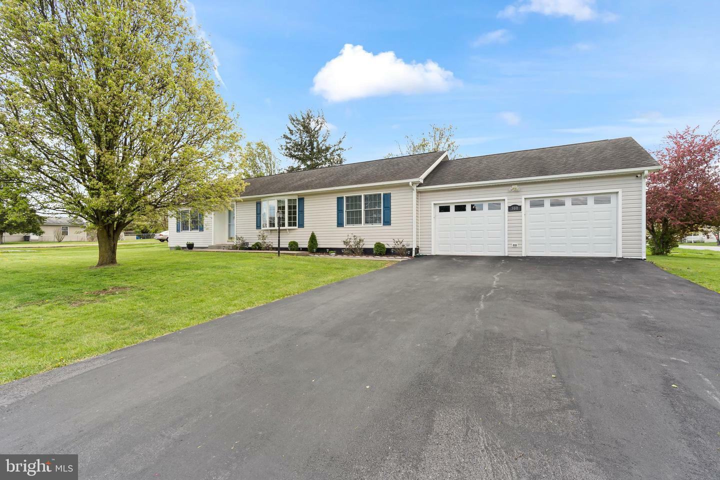 Property Photo: 300 Legion Street WV 25404