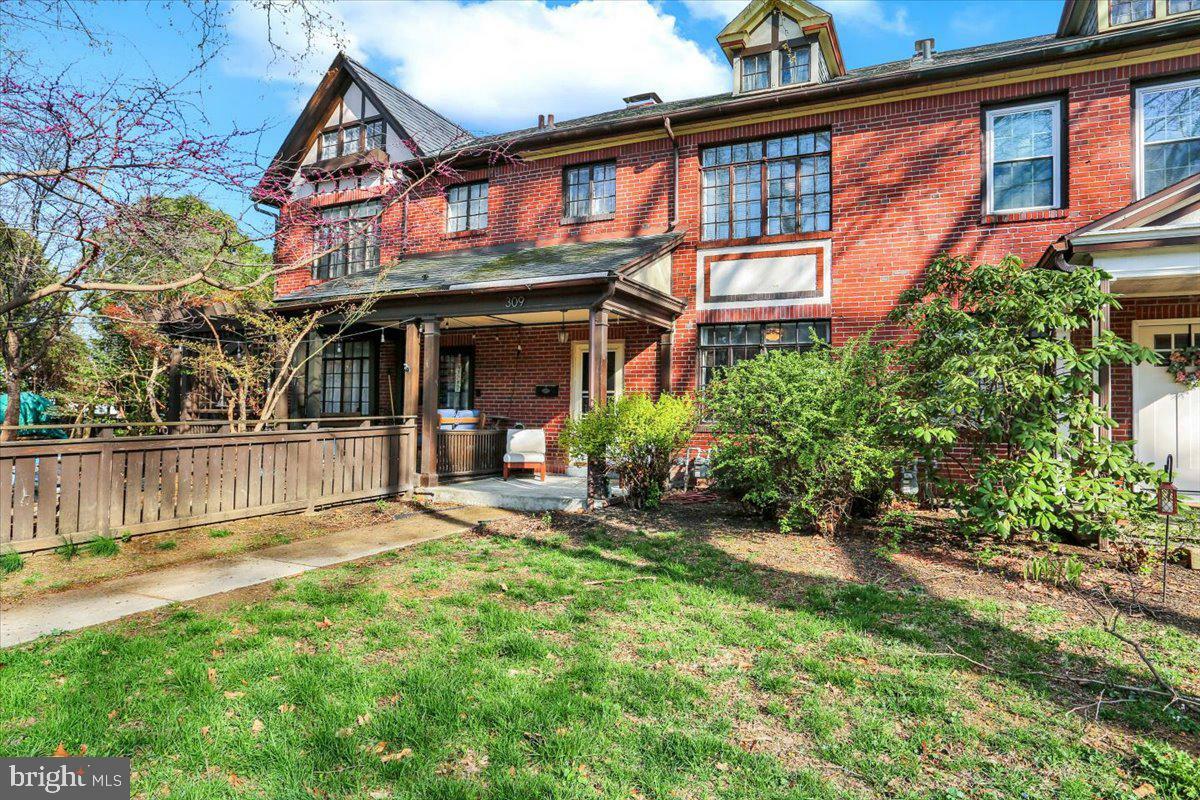 Property Photo: 309 Sunset Road PA 19611
