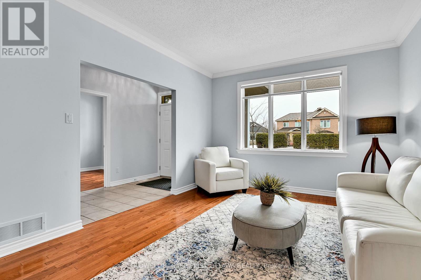 Property Photo: 3143 Findlay Creek Drive ON K1T 4G1