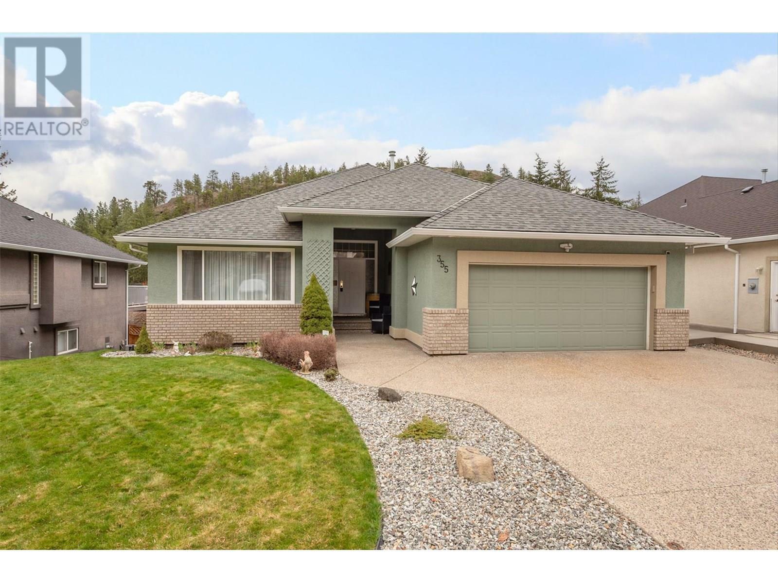 Property Photo: 355 Woodpark Crescent BC V1V 2L4