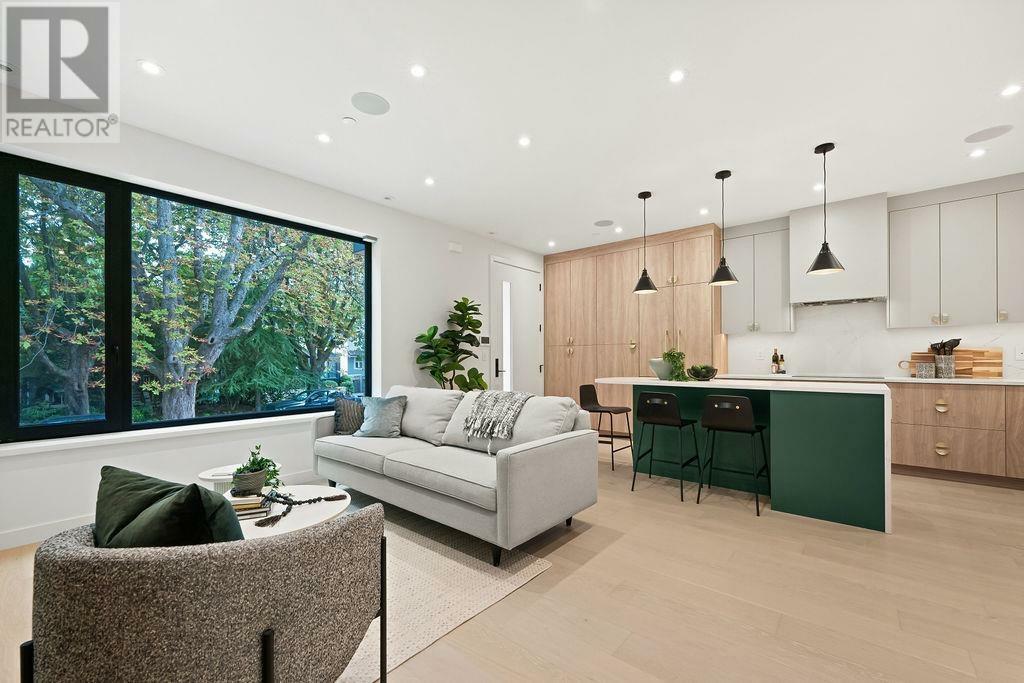 Property Photo: 2936 West 12 Avenue 1 BC V6K 2R3