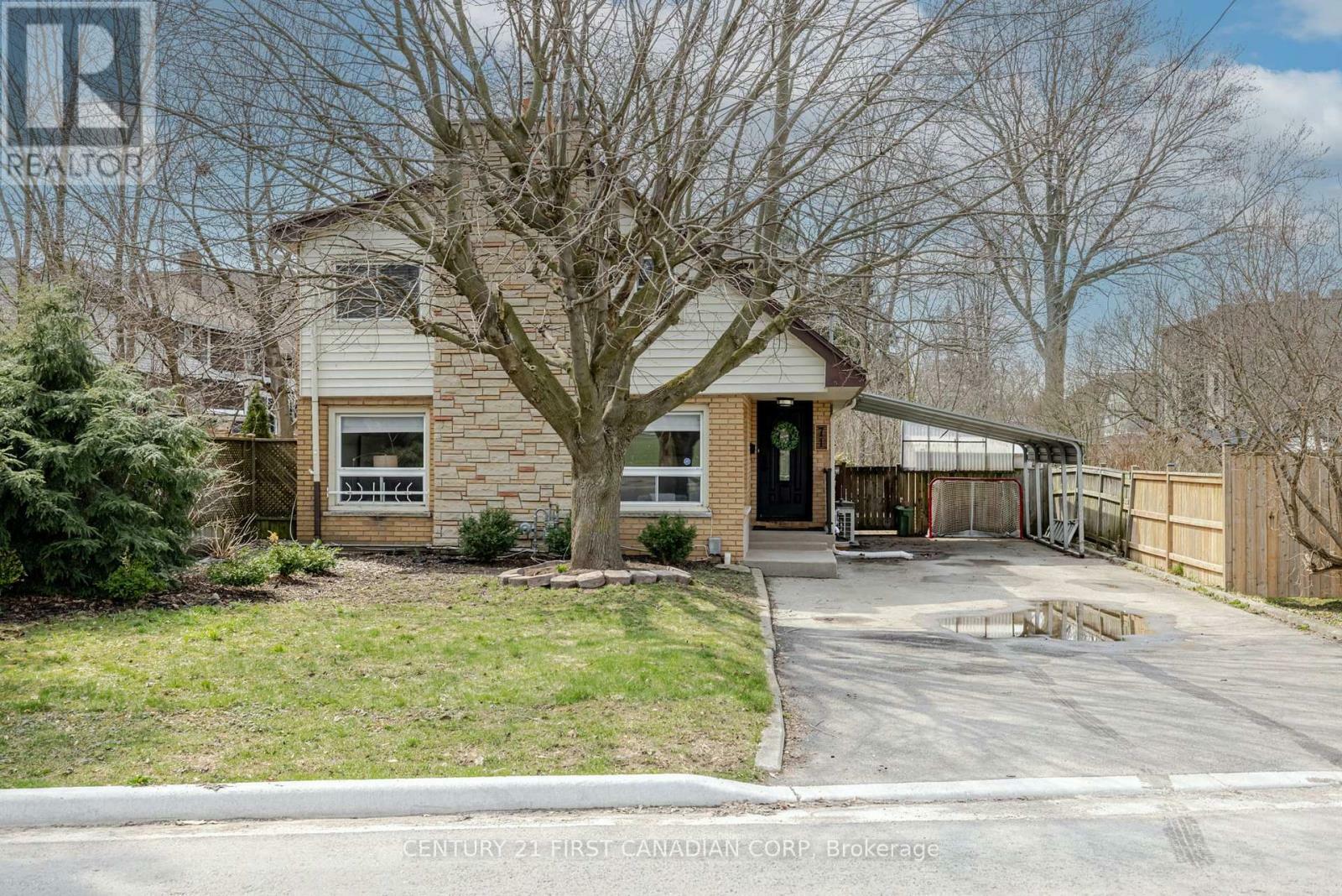 Property Photo: 71 Belgrave Avenue ON N6C 4B5