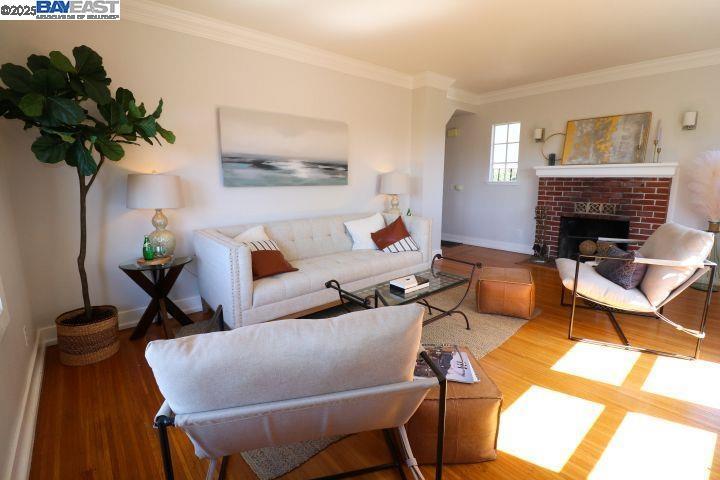 Property Photo: 828 Everett Ave CA 94602