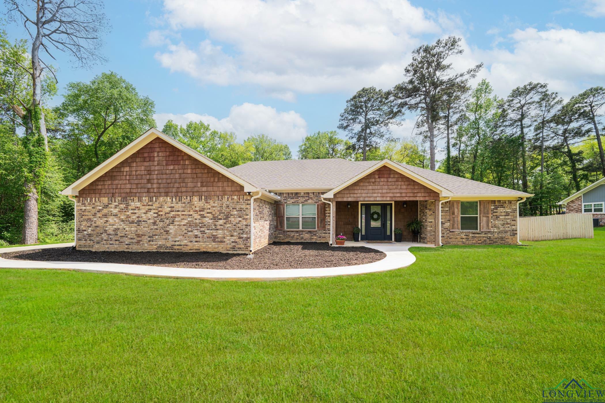 Property Photo: 45 Circle Rd TX 75602
