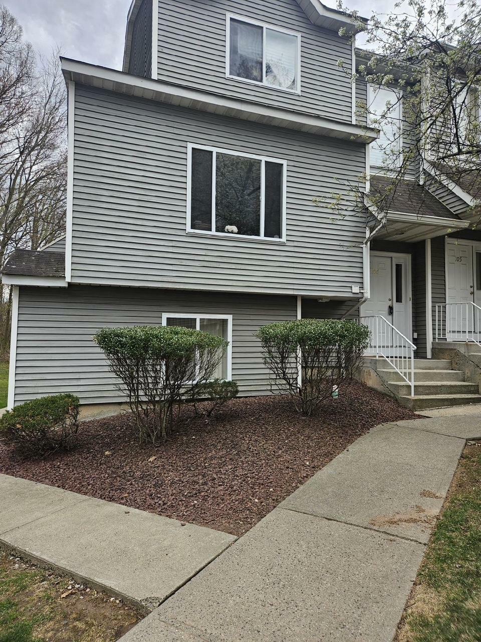 106 Arlington Court  Bardonia NY 10954 photo