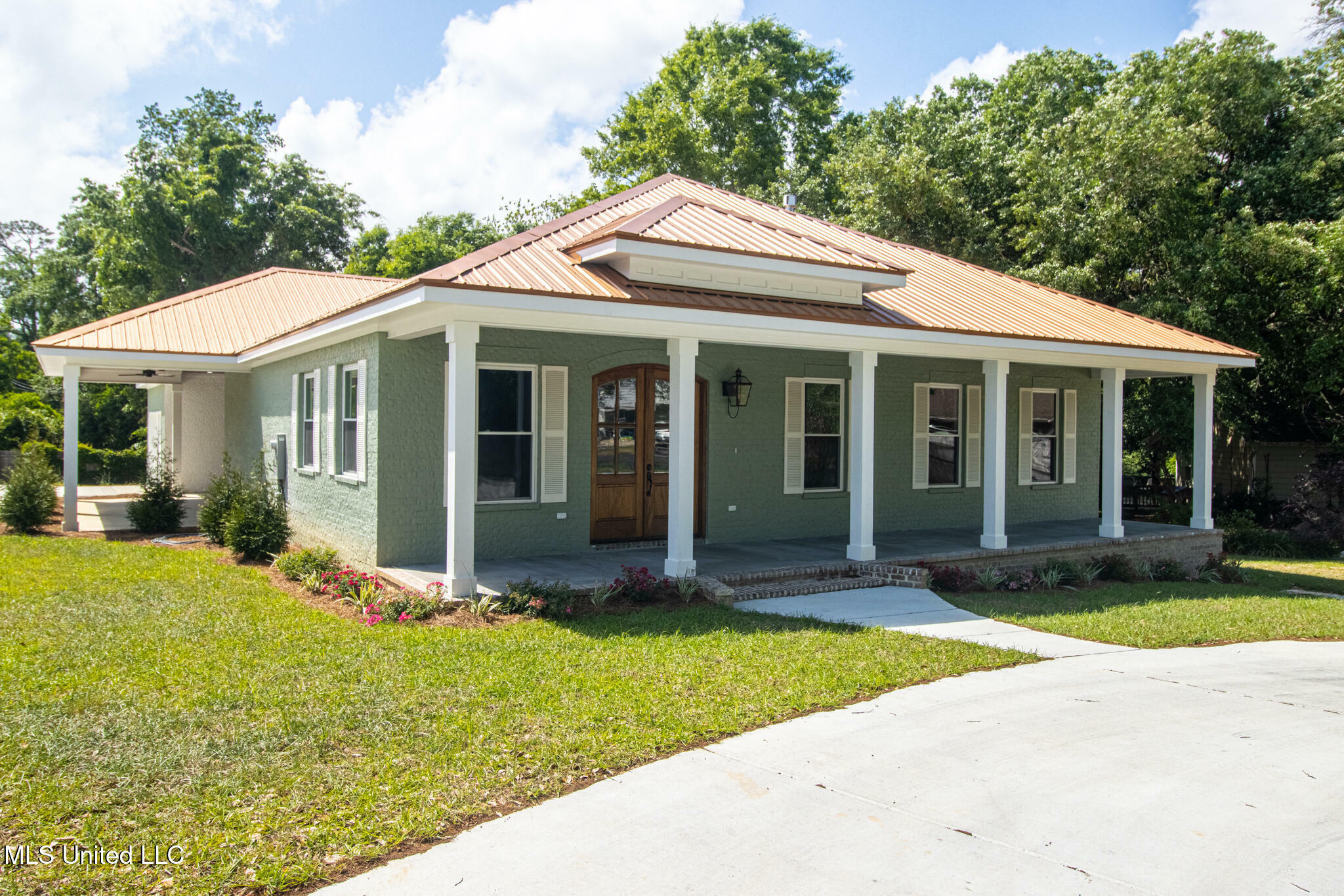 5 Hanging Oak Circle  Gulfport MS 39507 photo