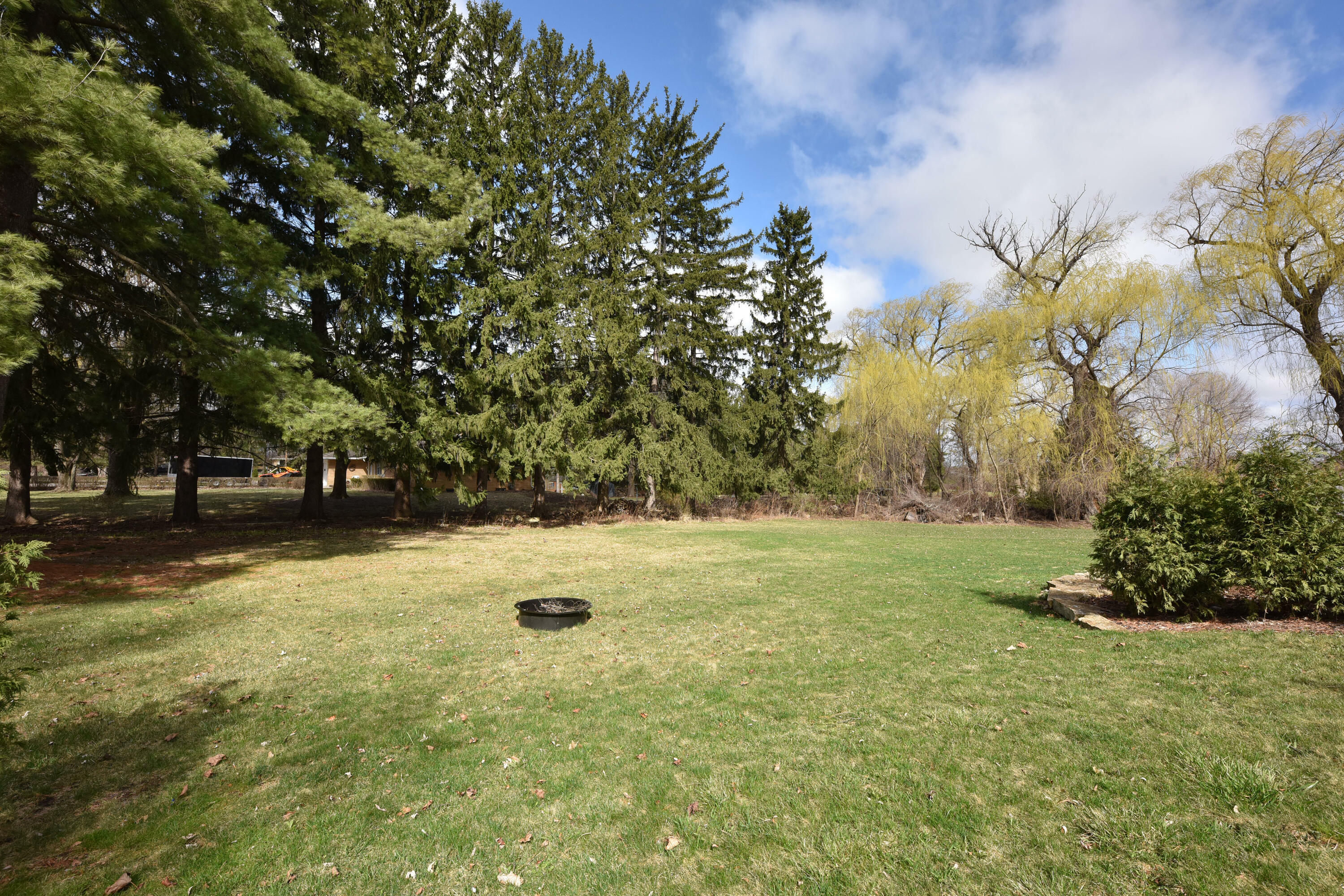 Property Photo: W220n5423 Town Line Rd WI 53089