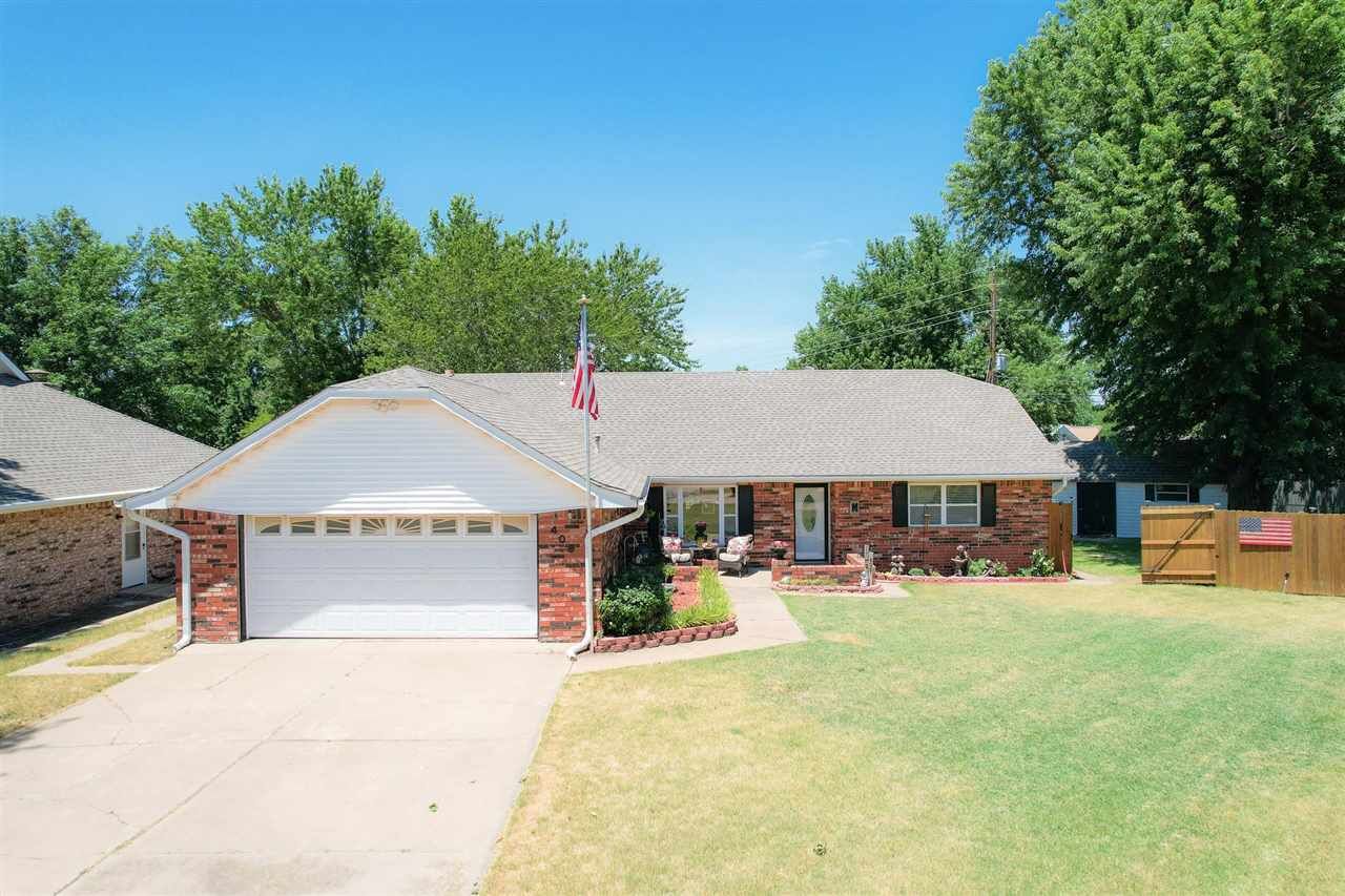 Property Photo:  409 Wren Pl  OK 74601 