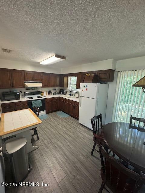 Property Photo:  2418 Husson Avenue  FL 32177 