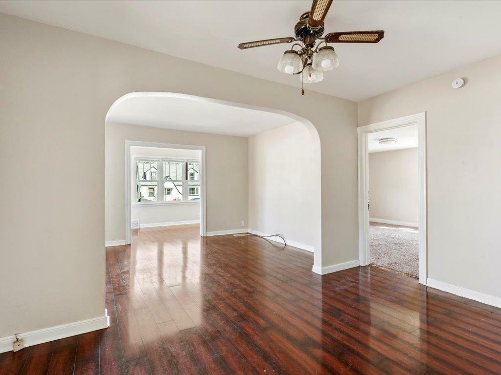 Property Photo: 820 Rosewood Street MN 56401