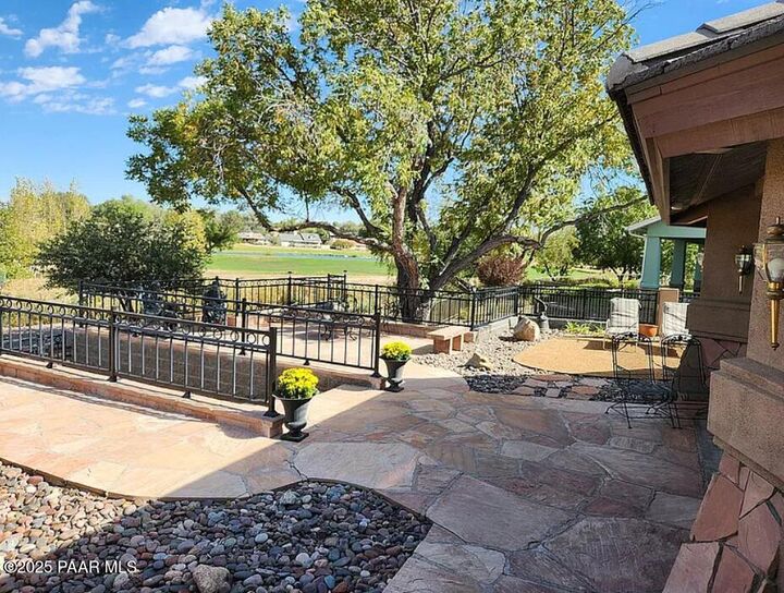 Property Photo: 2122 Golf Links Drive AZ 86301