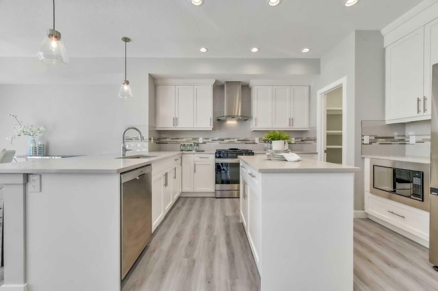 Property Photo: 326 Legacy View SE AB T0L 0X0