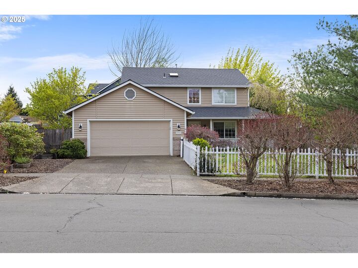 Property Photo: 3110 N Princeton St OR 97132
