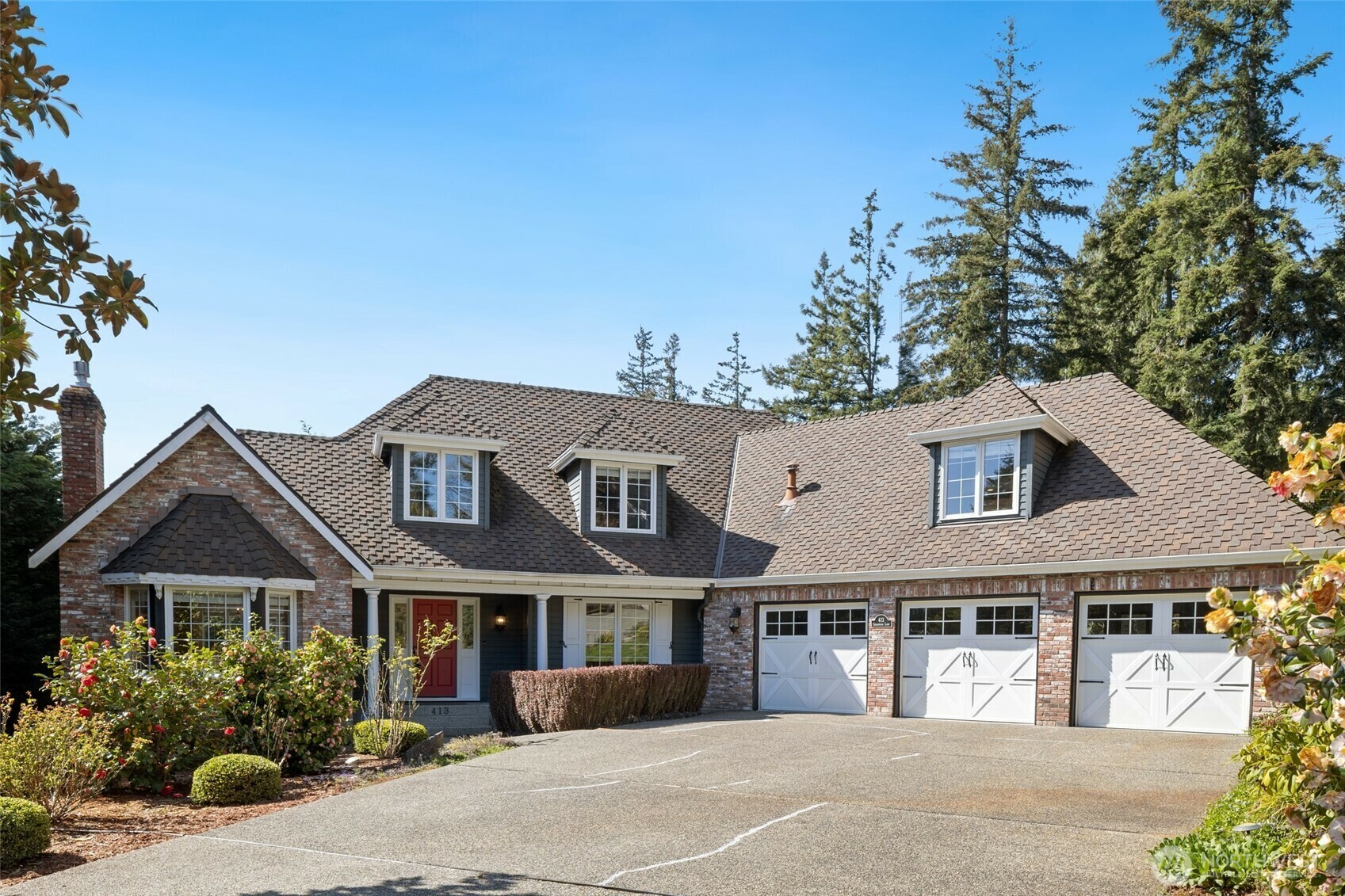 Property Photo: 413 213th Place SE WA 98074