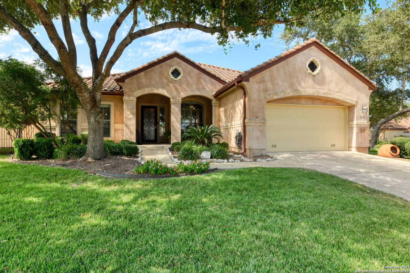 Property Photo: 3322 Medaris Ln TX 78258