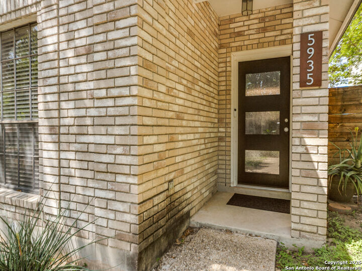 Property Photo:  5935 Heather View  TX 78249 