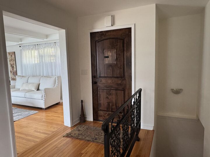 Property Photo:  105 Lake View Dr  AL 35661 - MUSCLE S 
