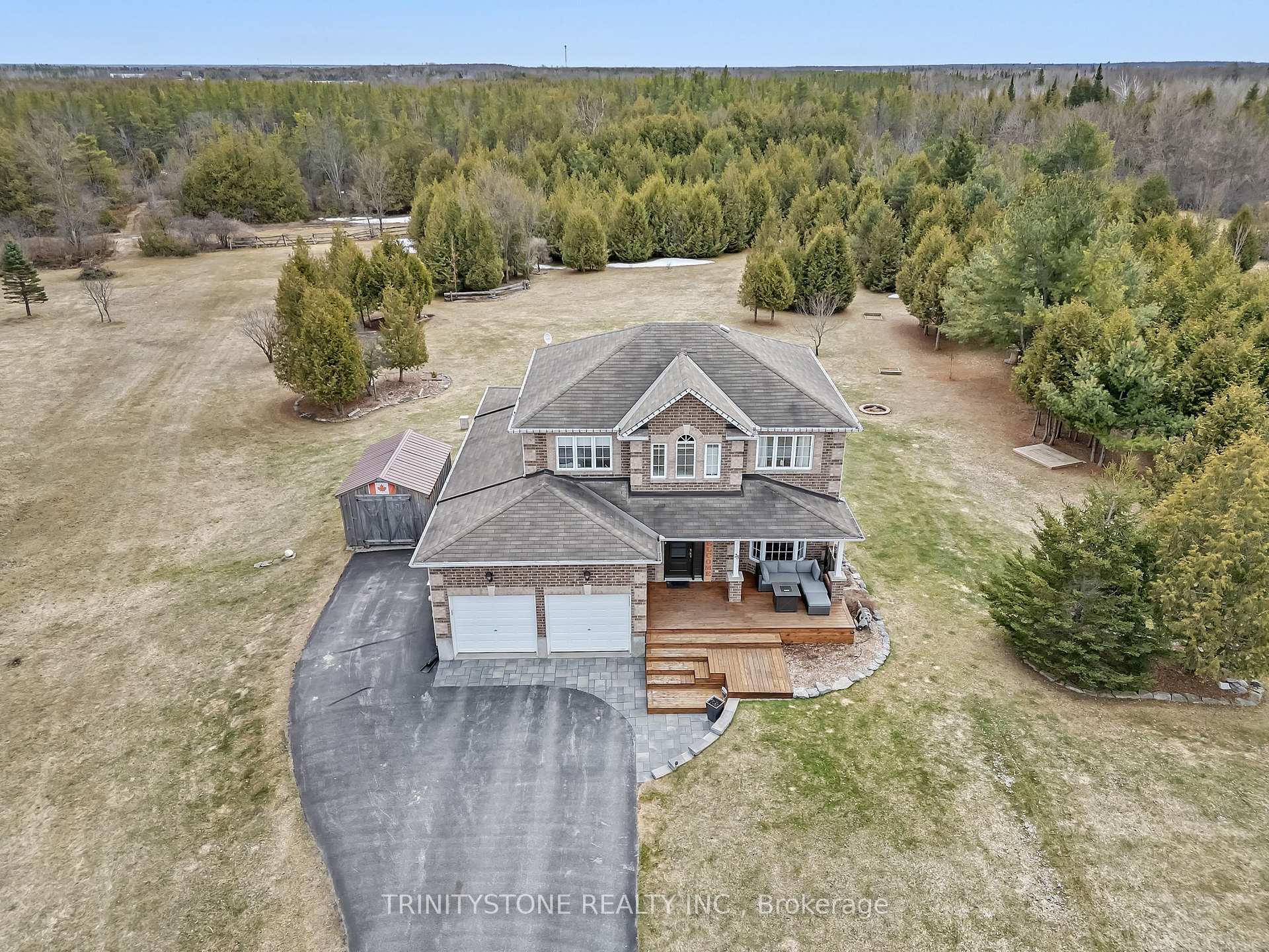 Property Photo: 23 Canadian Drive ON K0A 1B0