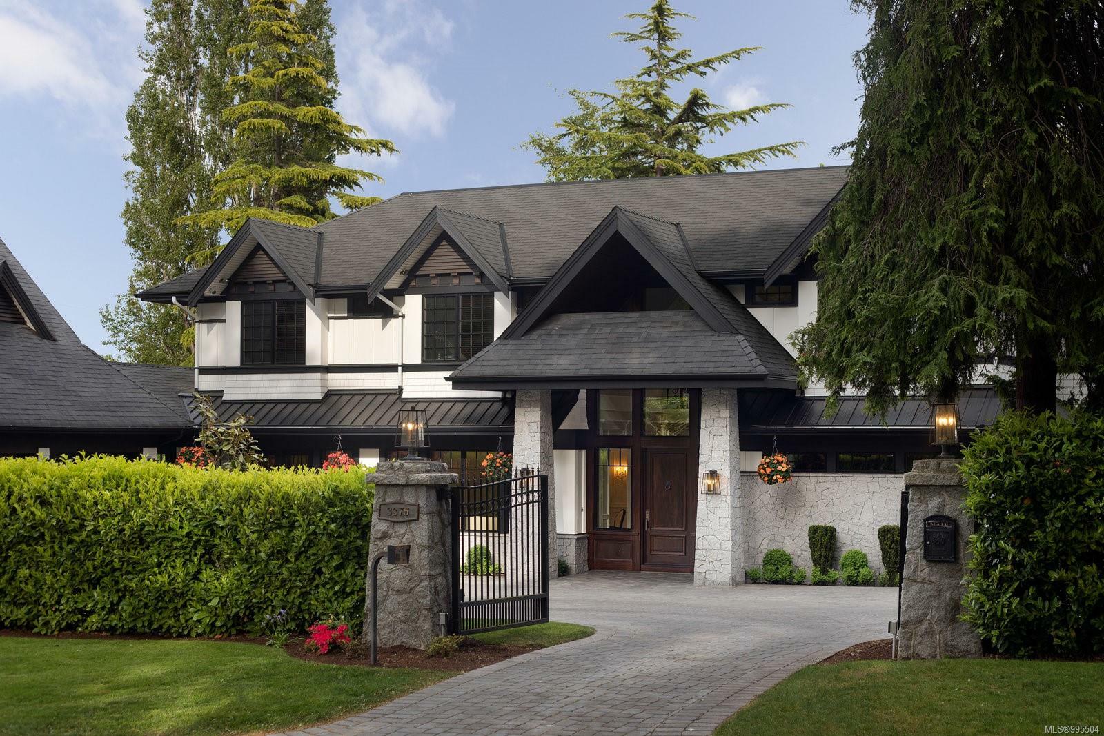 Property Photo: 3375 Ripon Rd BC V8R 6G8