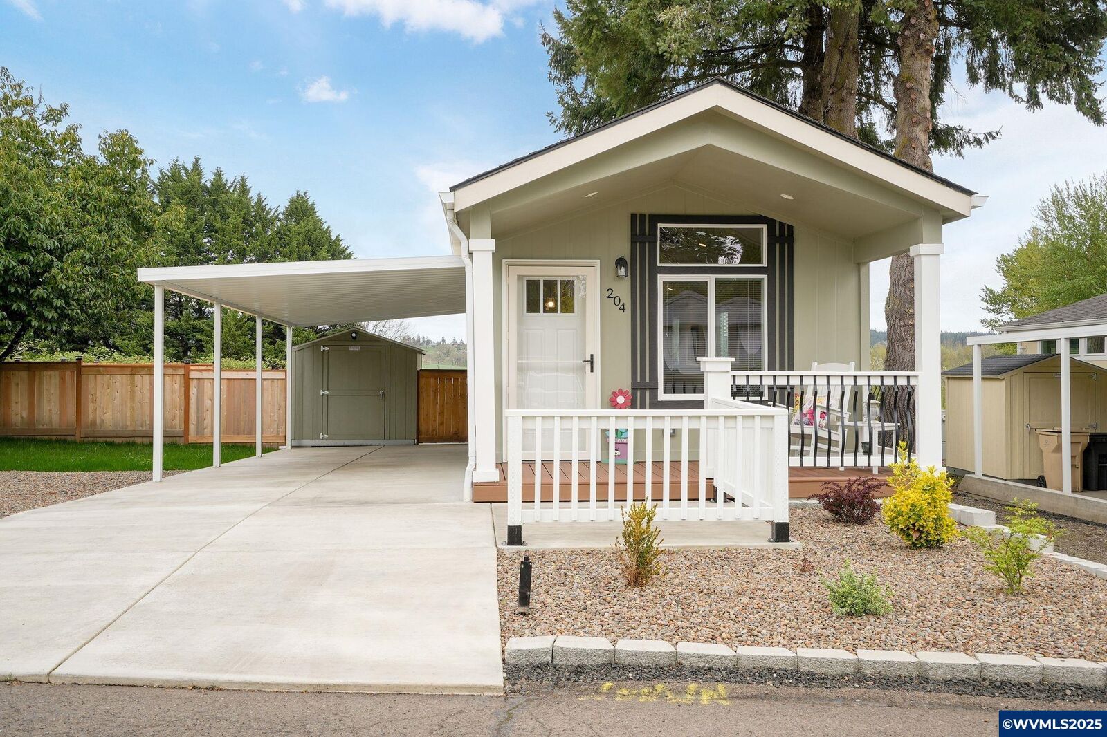 Property Photo:  5055 NE Elliott (#204) Cir 204  OR 97330 