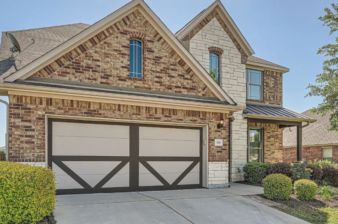 Property Photo: 319 Willow City Valley TX 78610