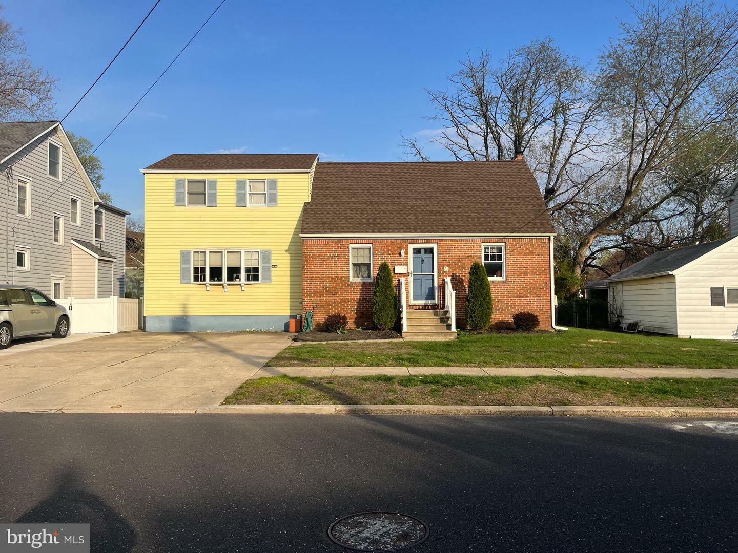 13 Park Drive  Bellmawr NJ 08031 photo