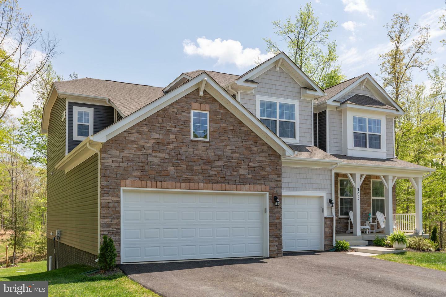 Property Photo: 705 Long Meadow Drive VA 22406