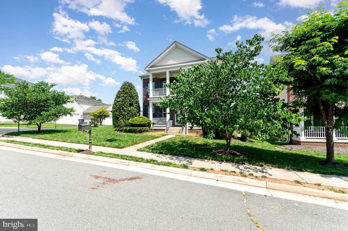 Property Photo: 43168 Nikos Street VA 20176