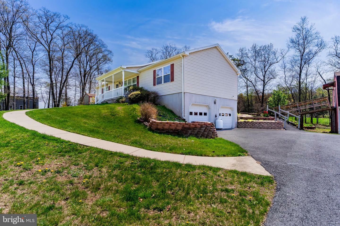 Property Photo: 1401 A V Acri Road PA 17112