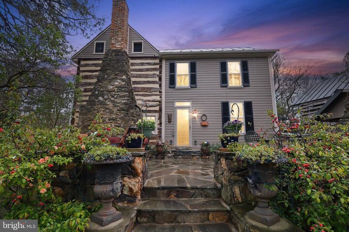 37275 Charles Town  Hillsboro VA 20132 photo