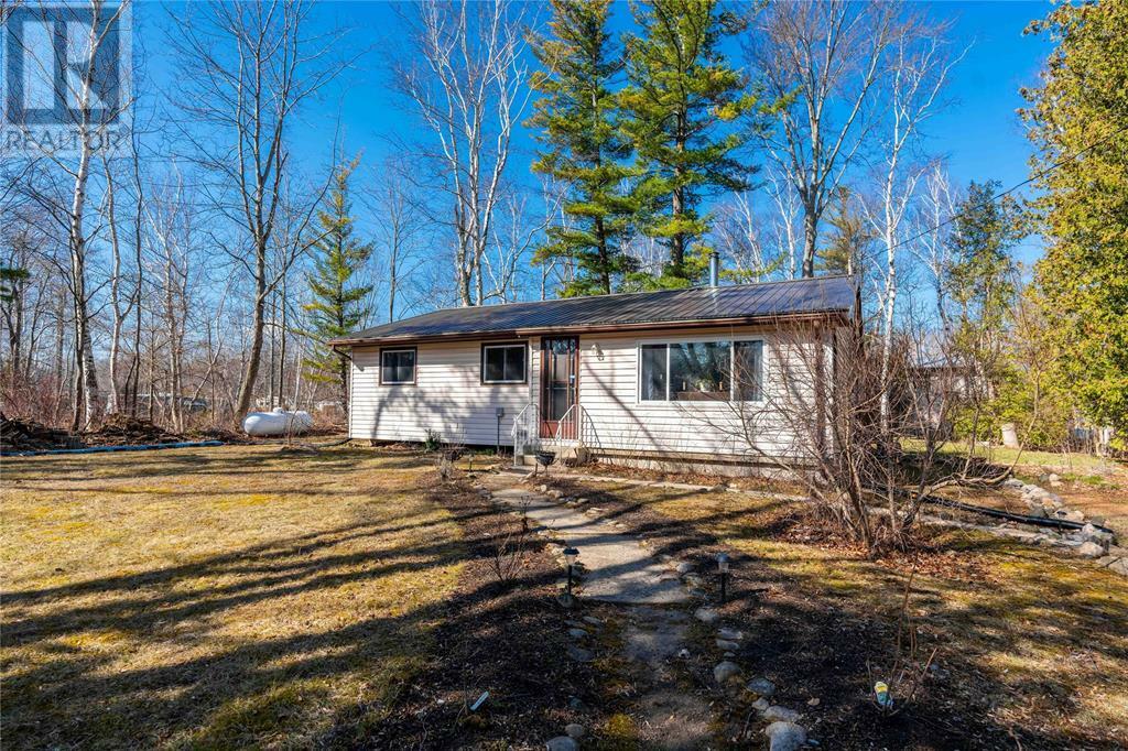 Photo de la propriété:  9581 Rosedale Road  ON N0N 1J1 