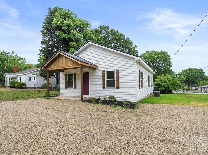 Property Photo: 1067 Old Charlotte Road NC 28027