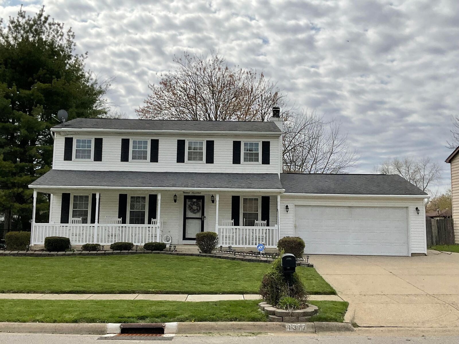 Property Photo: 1317 Hanson Street OH 43068