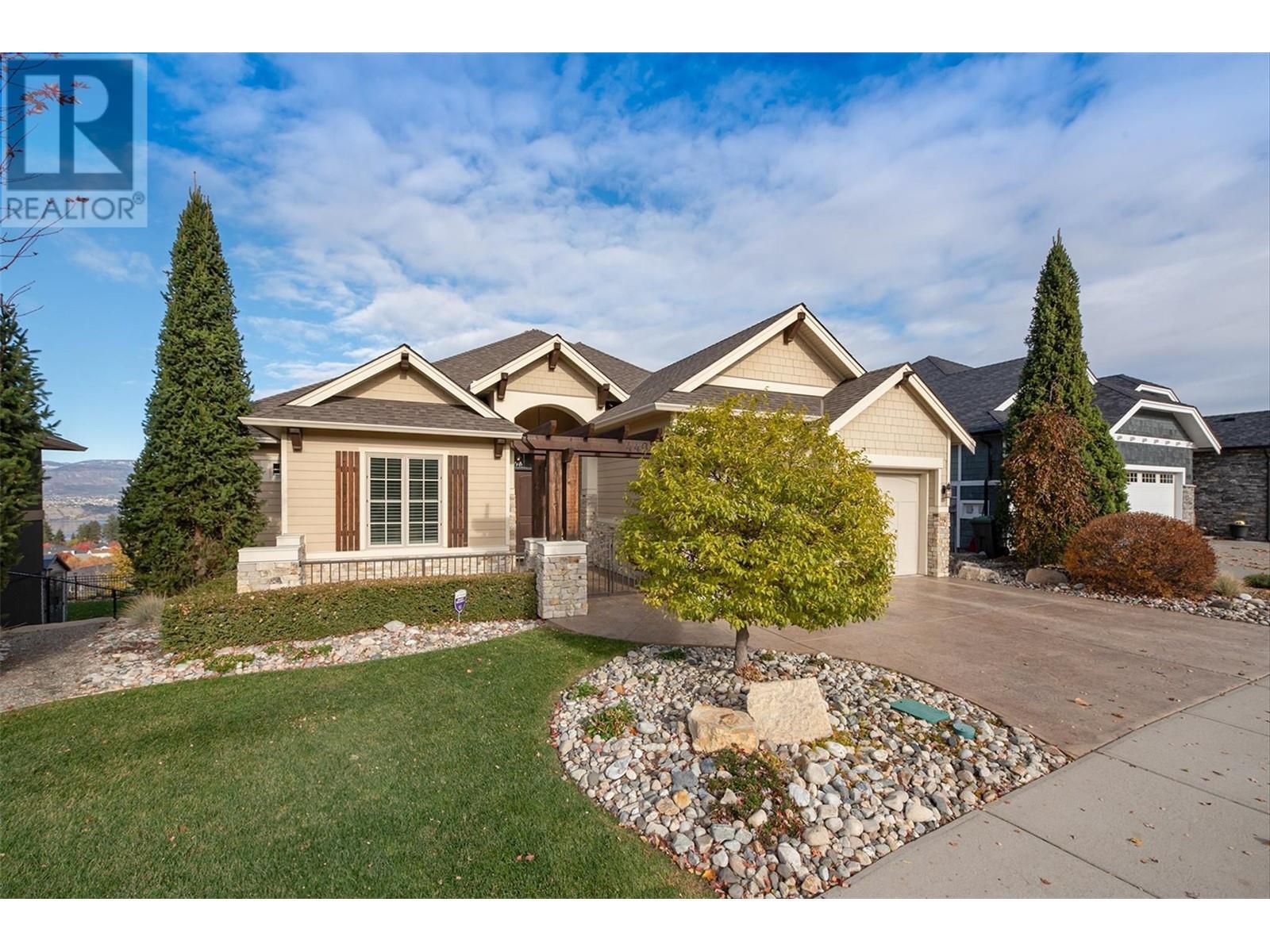 Photo de la propriété:  440 Lakepointe Drive  BC V1W 5K2 