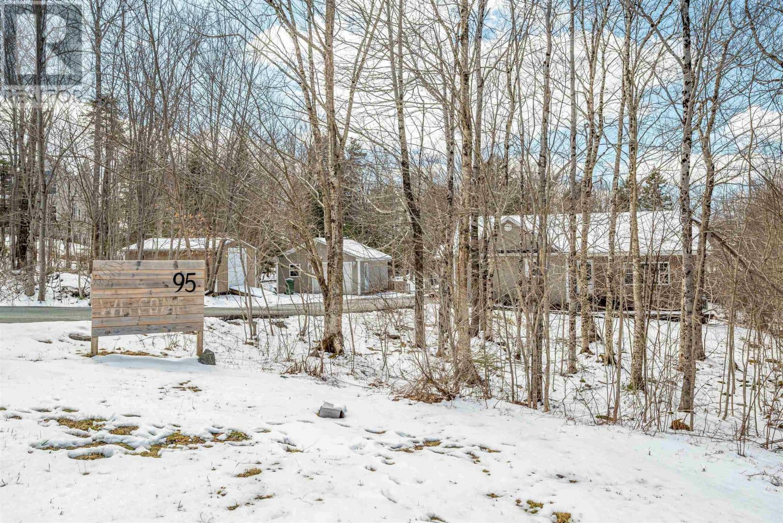 Property Photo: 95 Birch Hill Run NS B4E 3G8