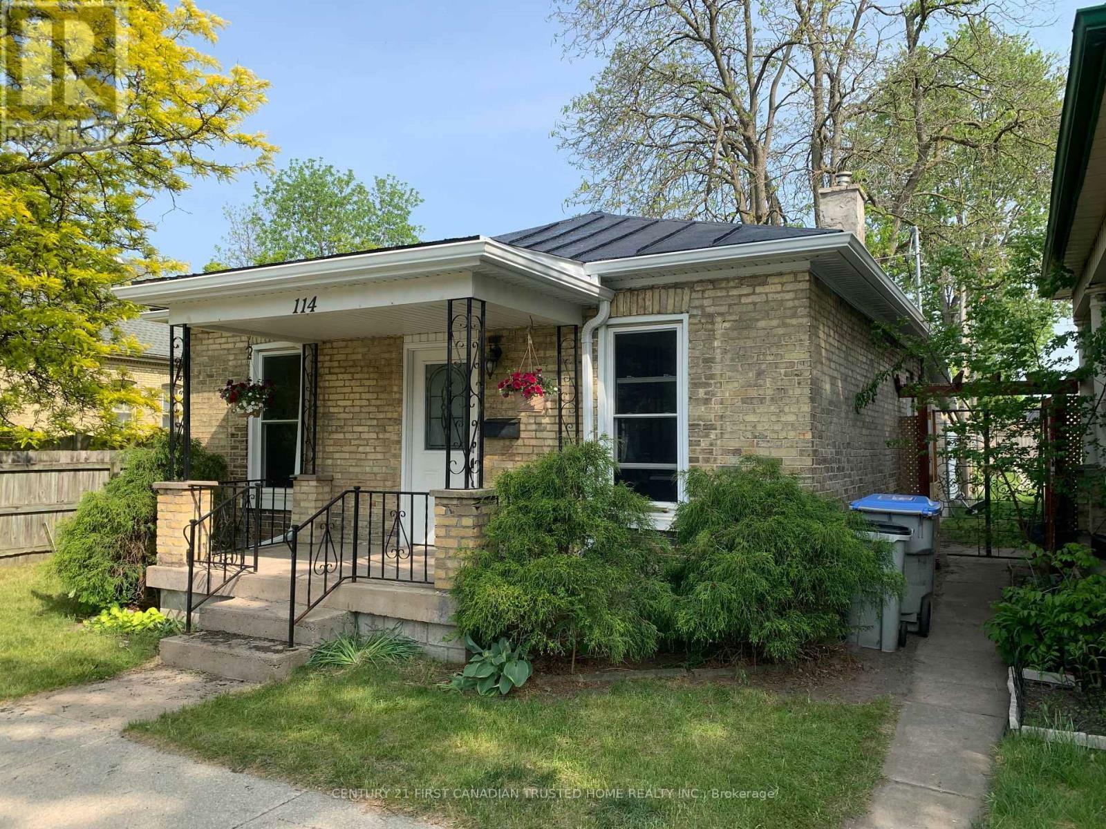 114 Front Street West  Strathroy-Caradoc (NW) ON N7G 1X8 photo