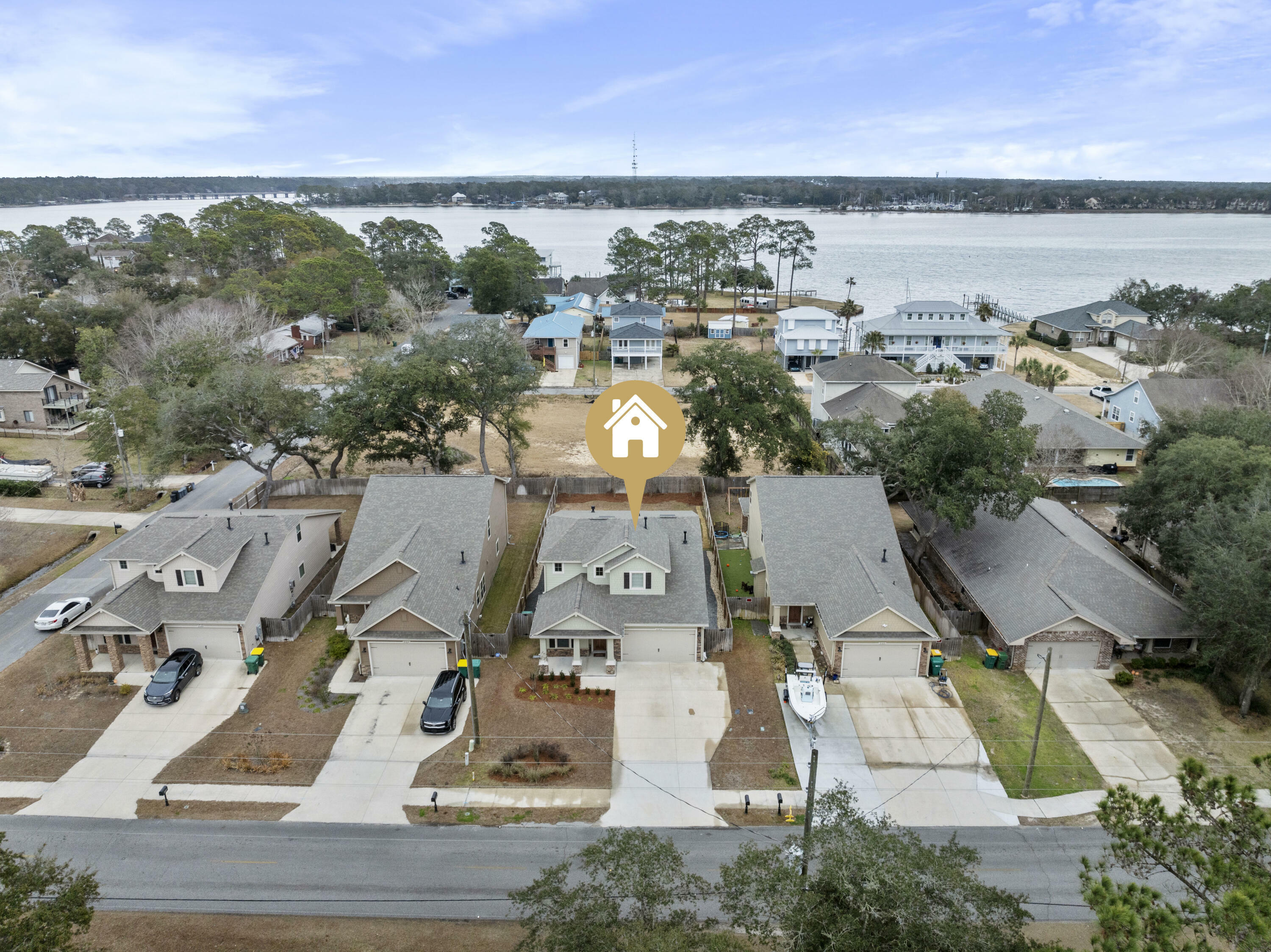 Property Photo: 2165 Bayshore Drive Drive FL 32578