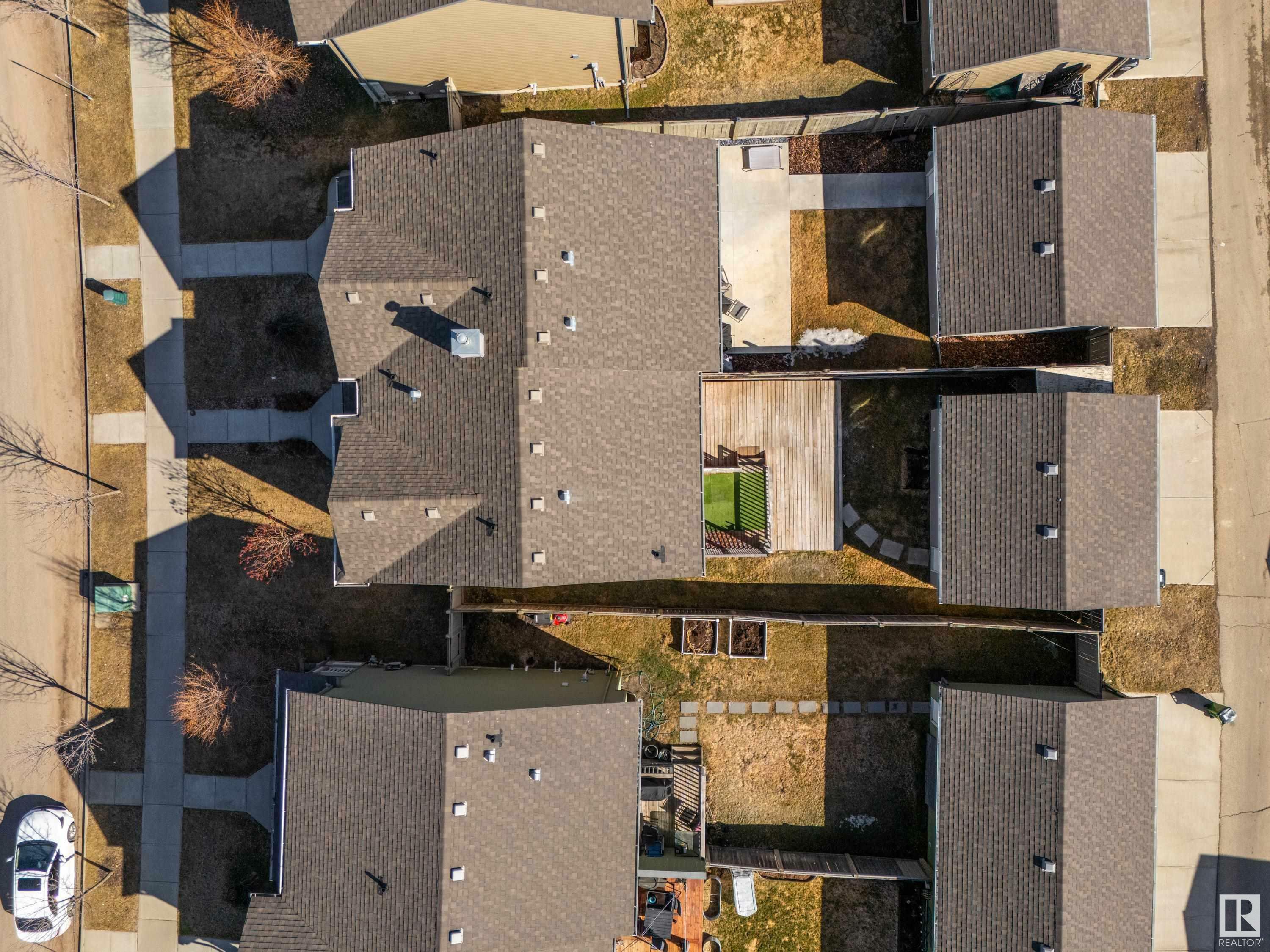 Property Photo: 2019 32 Street NW AB T6T 0K4