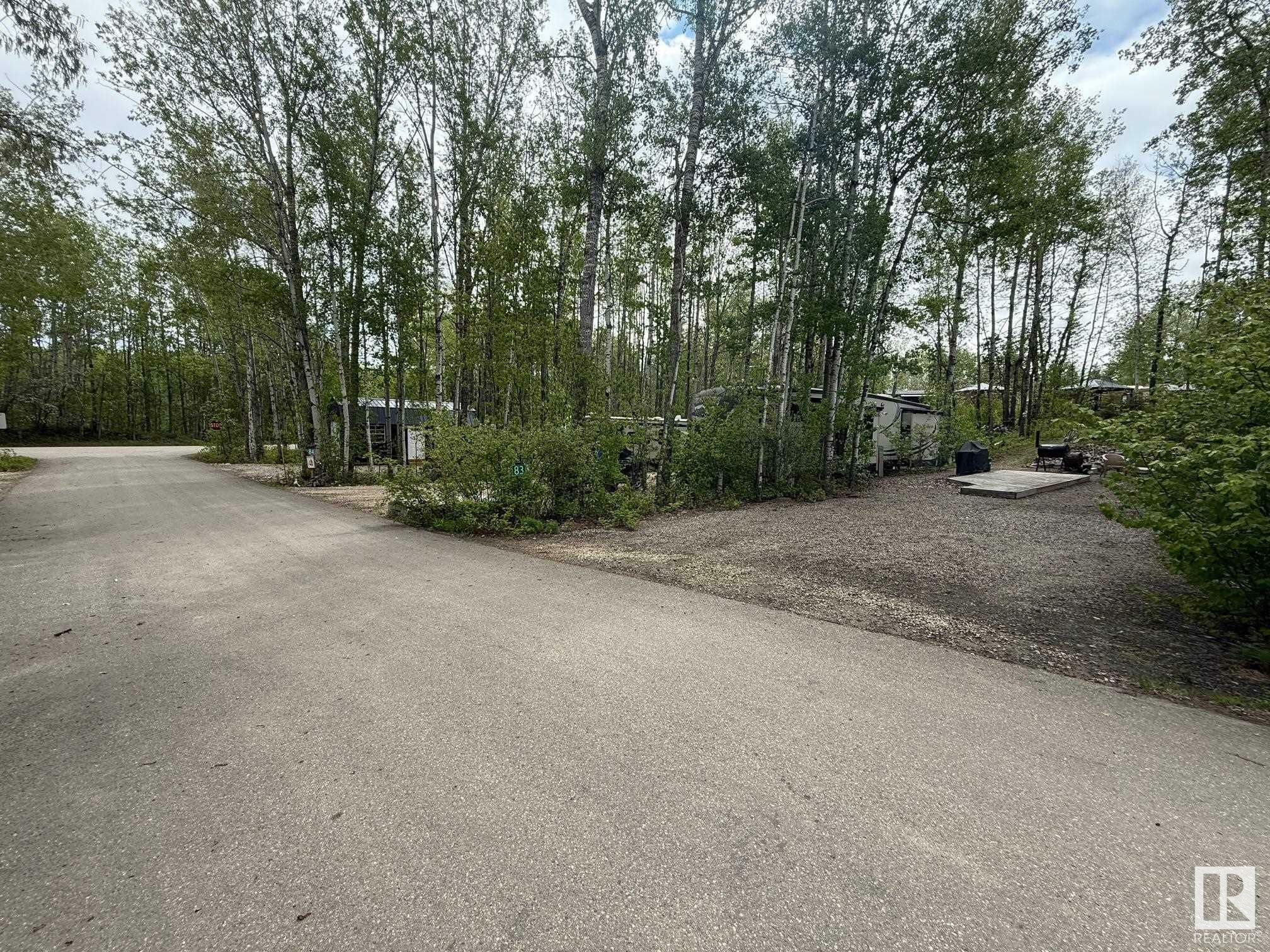Property Photo:  445 53509 Rge Rd 60  AB T7Y 0B5 