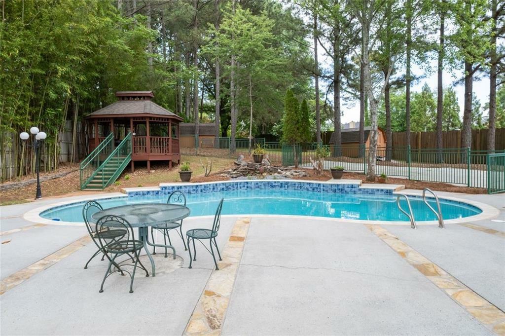 Property Photo: 5300 Coacoochee Terrace GA 30022