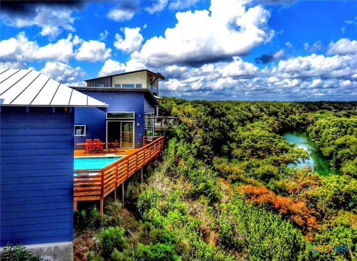 Property Photo: 1259 Edwards Boulevard TX 78132