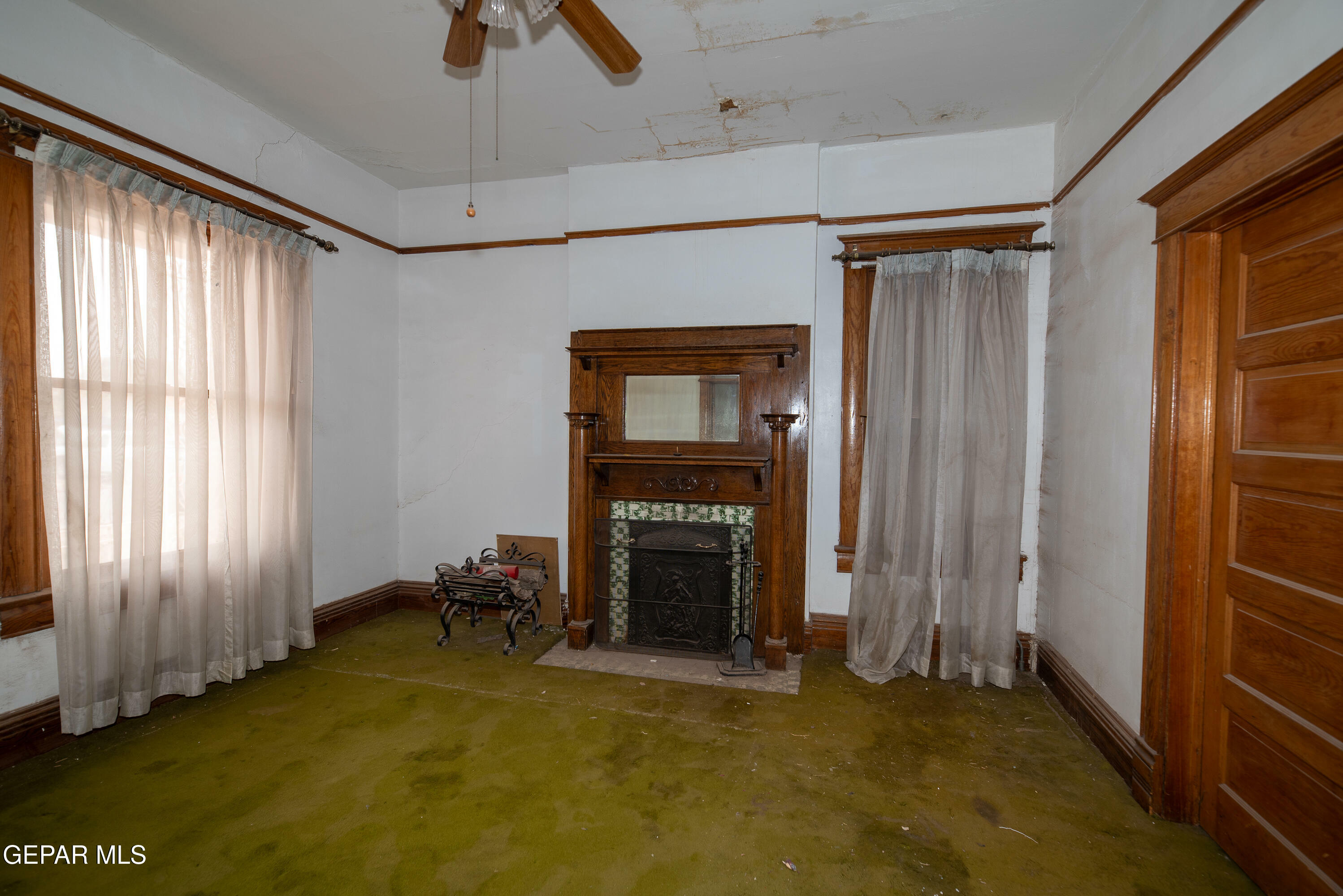 Property Photo: 3006 Findley Avenue TX 79905