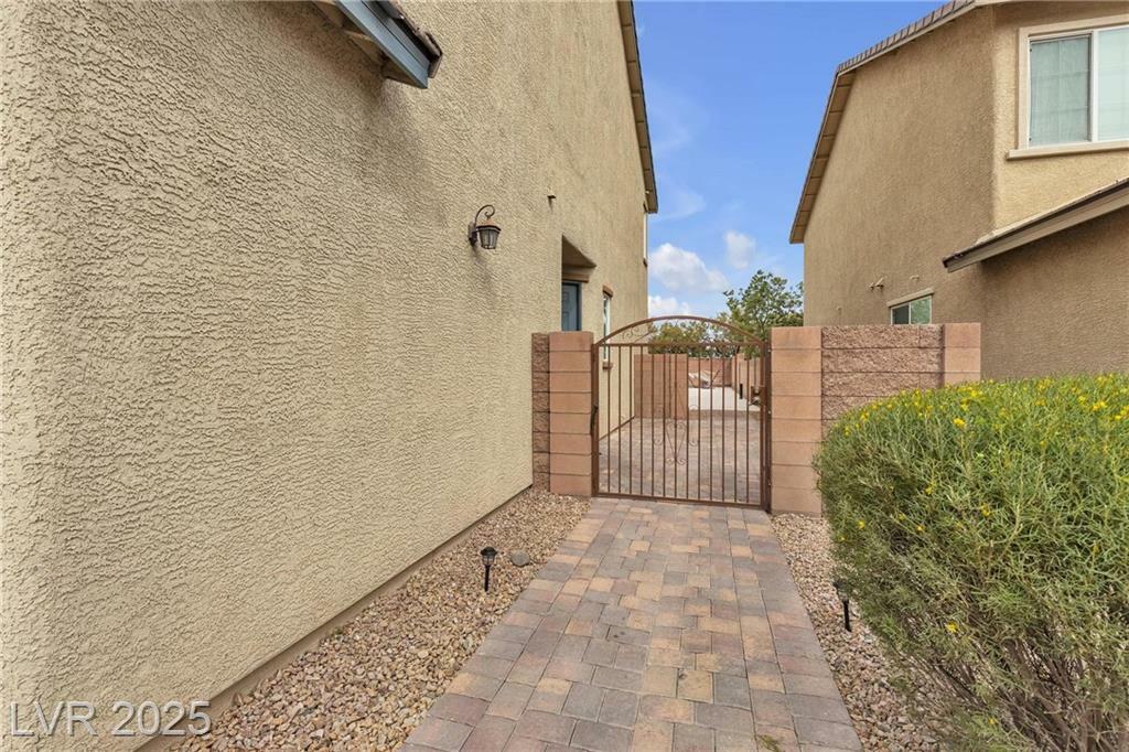 Property Photo: 10412 Deer Heights Street NV 89178