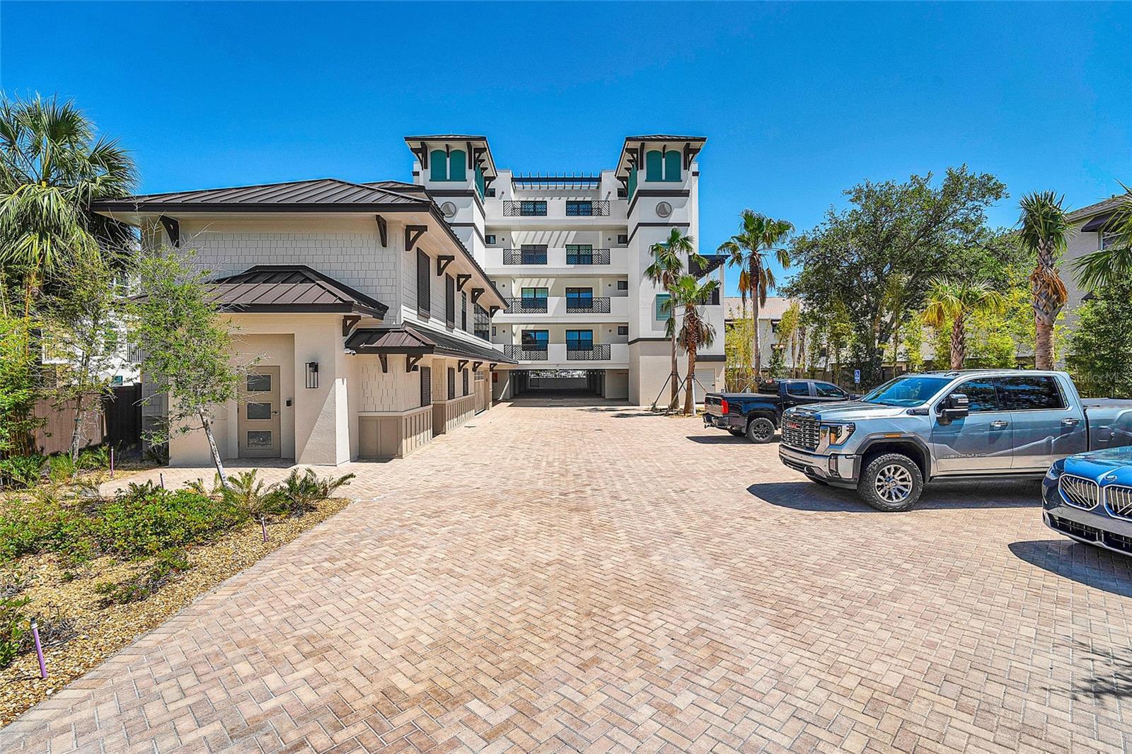 Property Photo: 455 Pinellas Bayway S 2B FL 33715