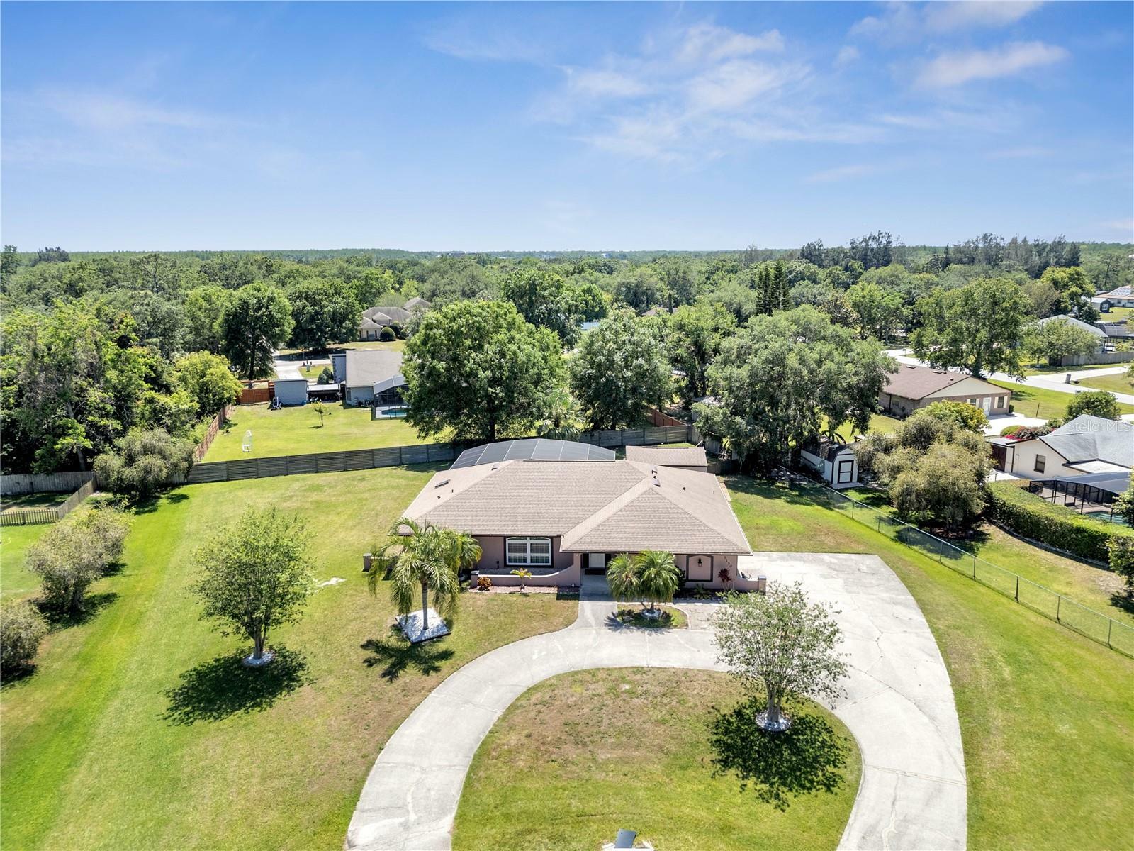 Property Photo: 3150 Sawgrass Court FL 34746