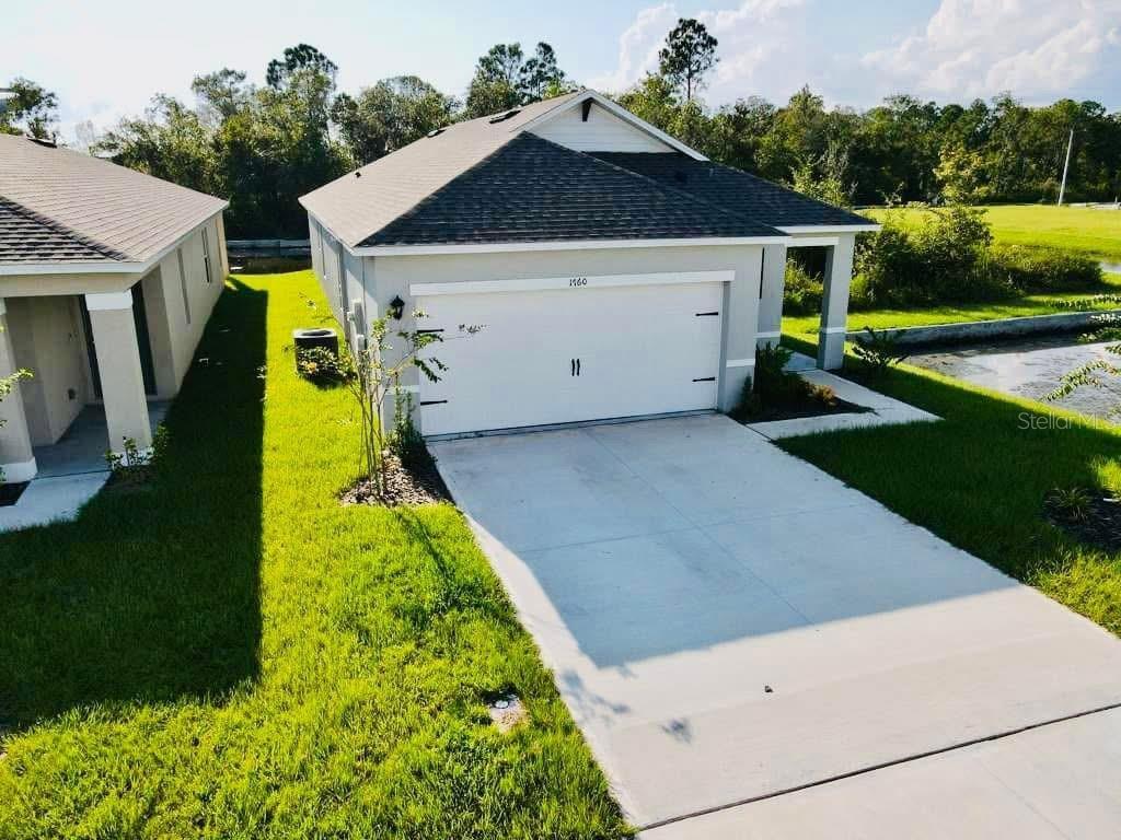 Property Photo: 1760 Carnostie Road FL 33884